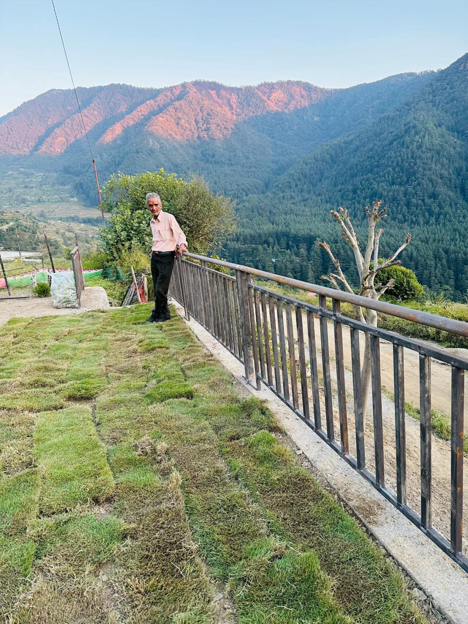Deodar Village Homestay Devalsari Mussoorie Buitenkant foto